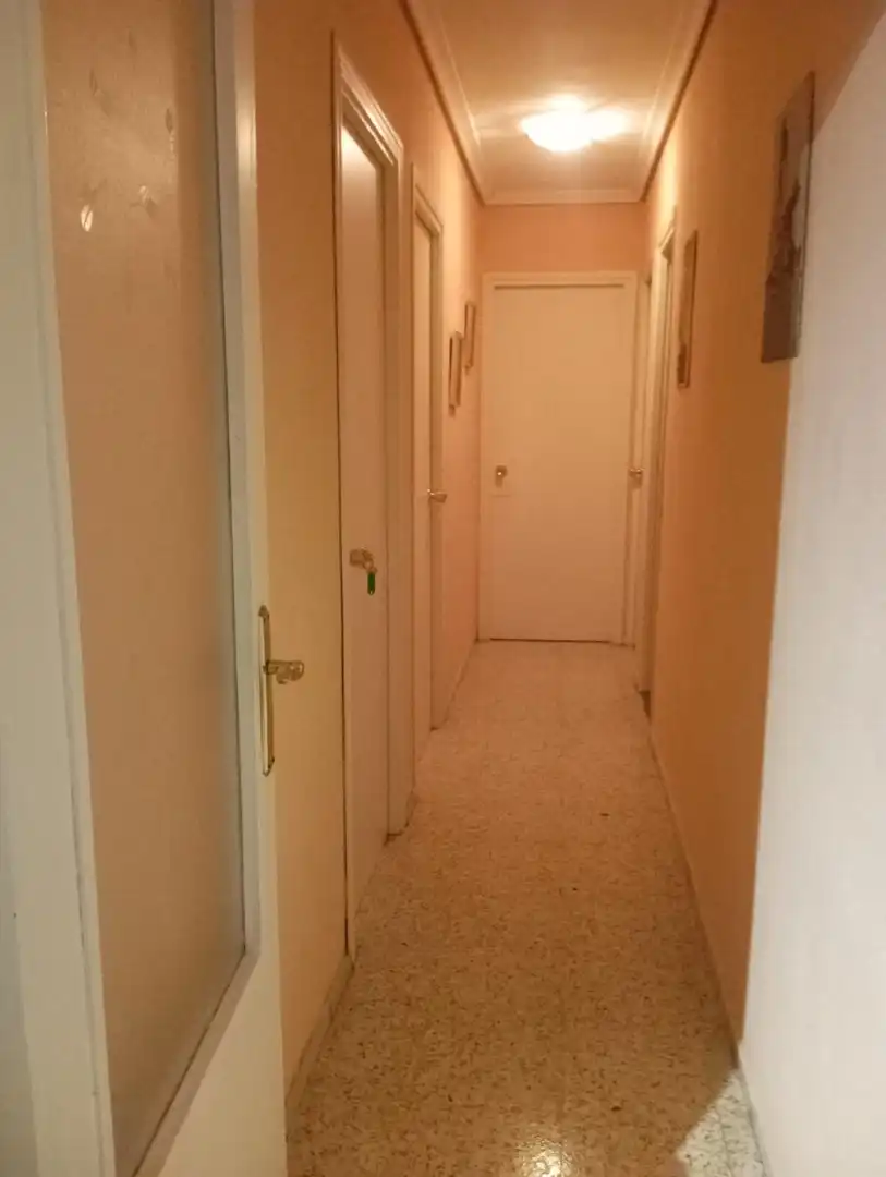 Flat for rent in Sevilla  with Air Conditioner and Furnished
