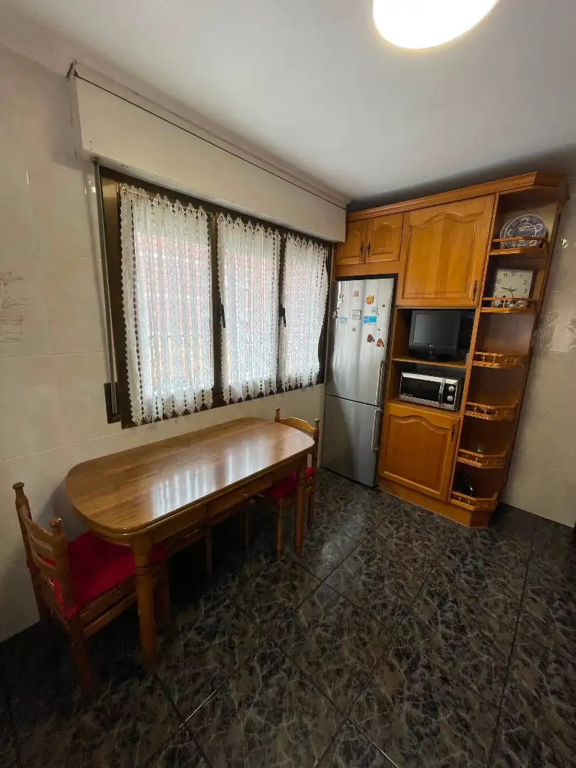 Cocina de Piso en venta en Barakaldo  con Calefacción, Parquet y Amueblado