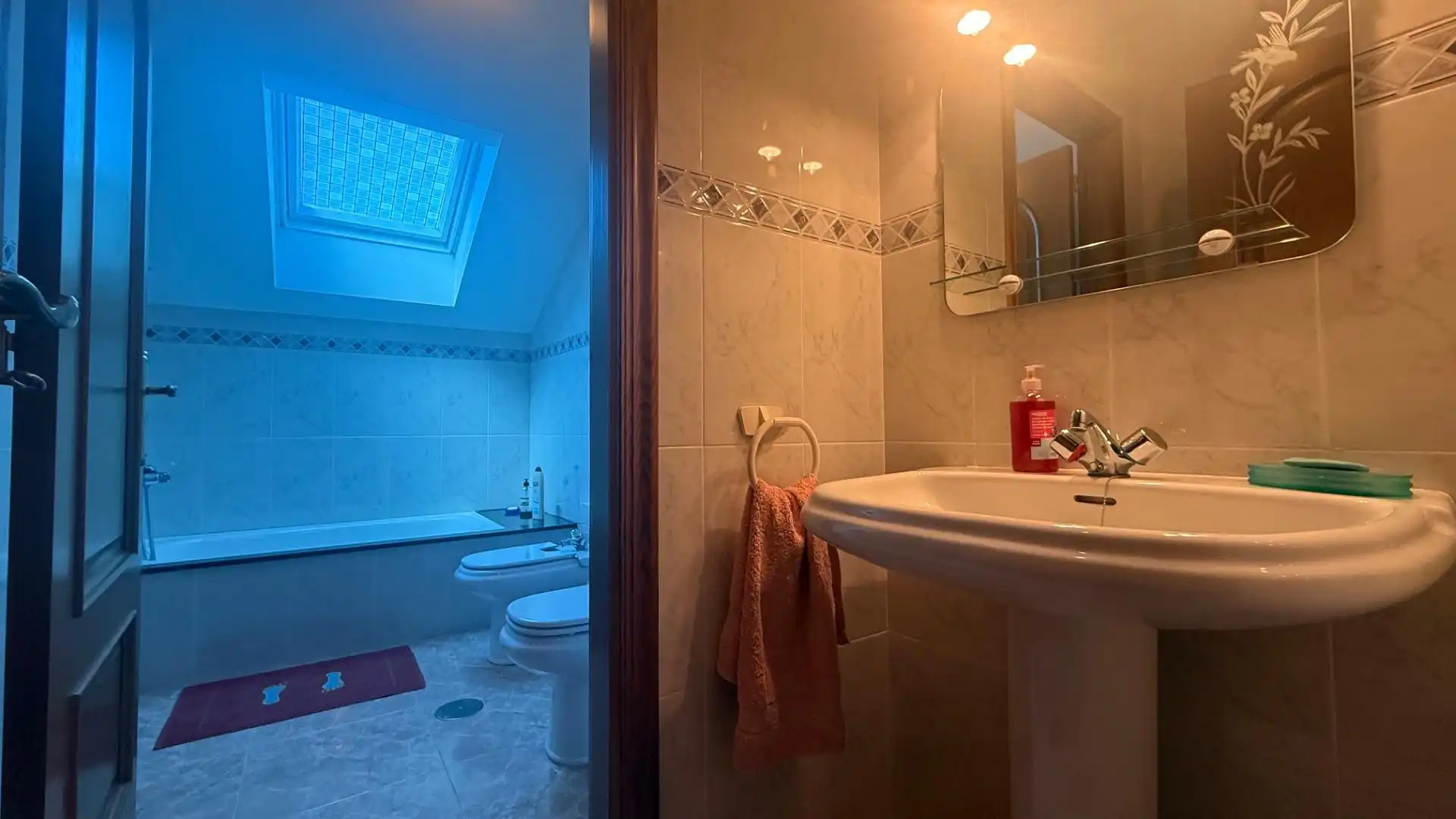 Baño de Casa o chalet en venta en Leiro con Jardín privado, Terraza y Trastero