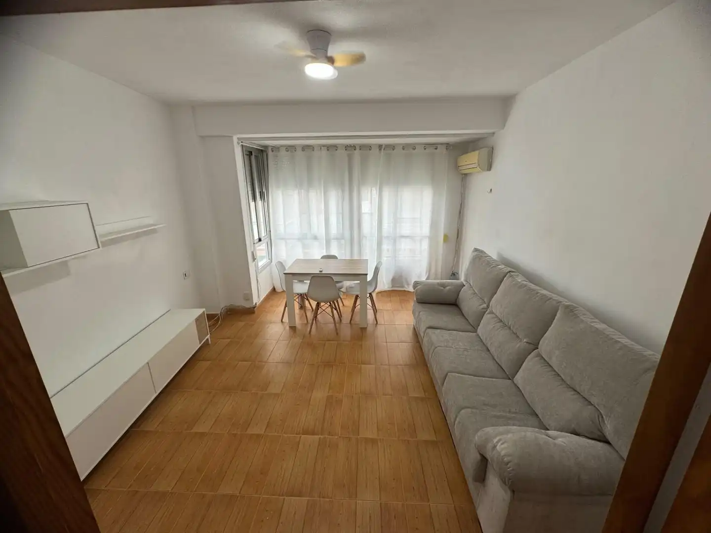 Appartamento con terrazza in vendita a Casco Antiguo, imagen 2
