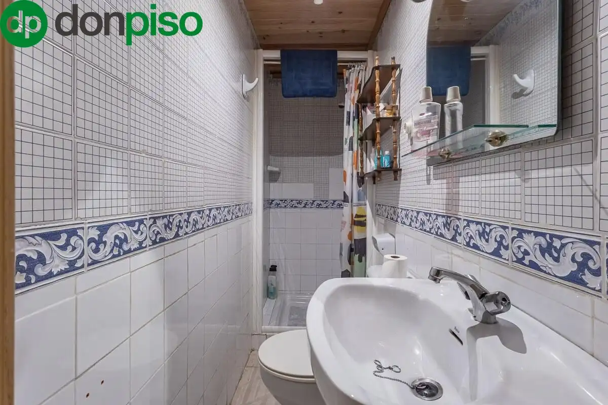 Bany de Casa o xalet en venda en Granada amb Aire condicionat, Calefacció i Terrassa