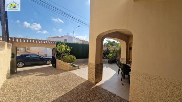 Casa-chalet en Venta en Bahia
