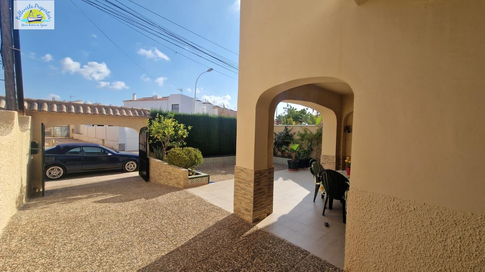 Vista exterior de Casa o xalet en venda en Mazarrón amb Aire condicionat, Calefacció i Jardí privat
