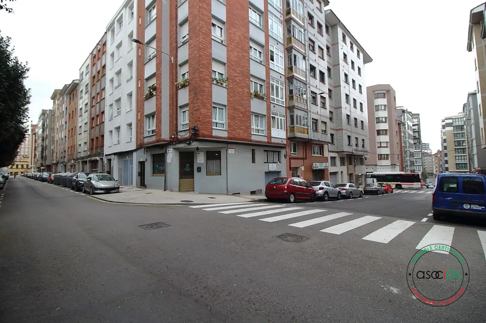 Vista exterior de Oficina en venta en Gijón  con Calefacción