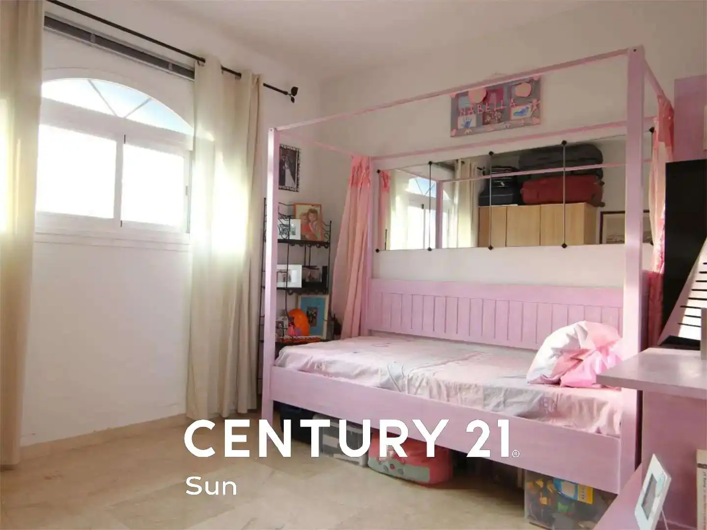 Habitación de Casa adosada en venta en Marbella con Aire acondicionado, Terraza y Balcón
