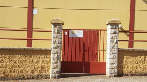 Nave en venta para invertir en c. aracena pol. ind. juan cid calonge