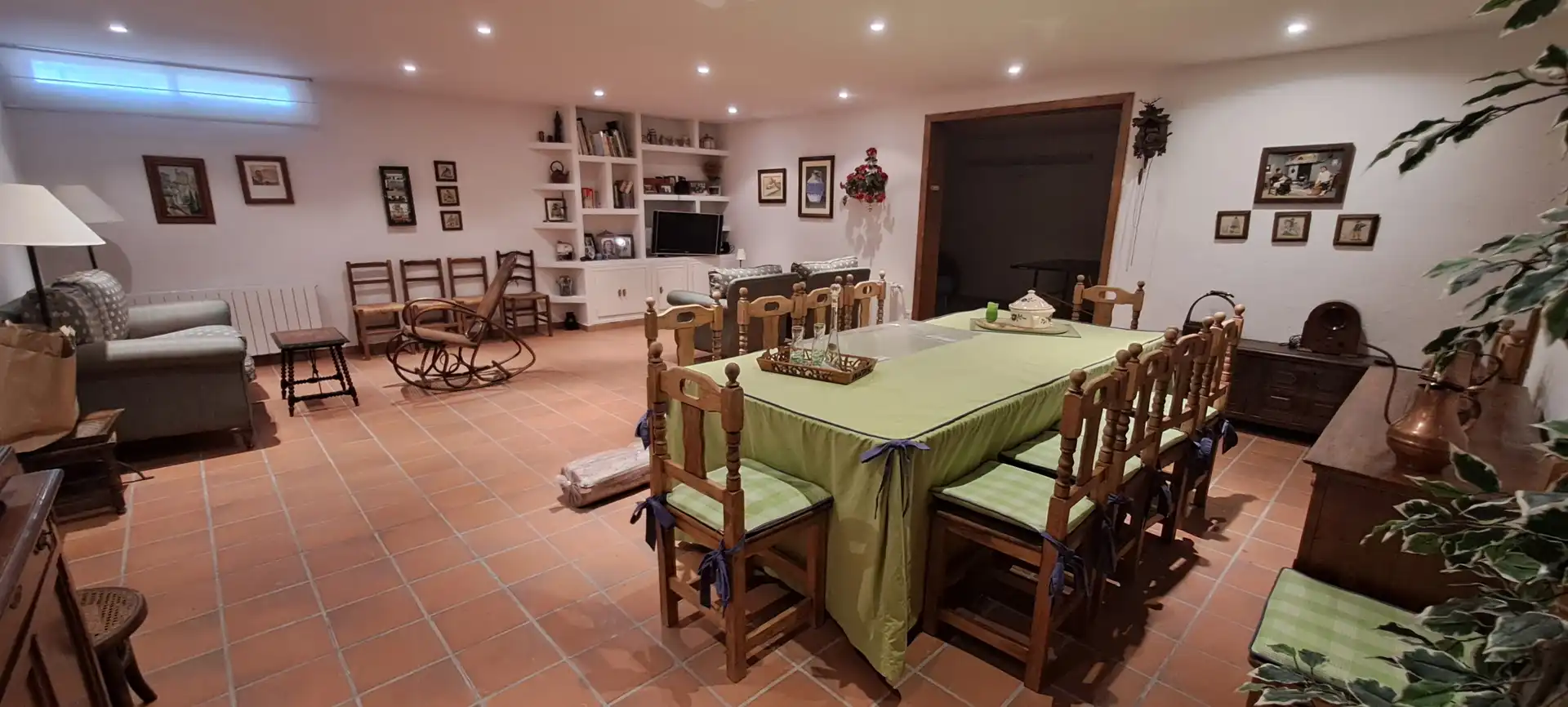 Comedor de Casa o chalet en venta en Maello con Calefacción, Jardín privado y Trastero