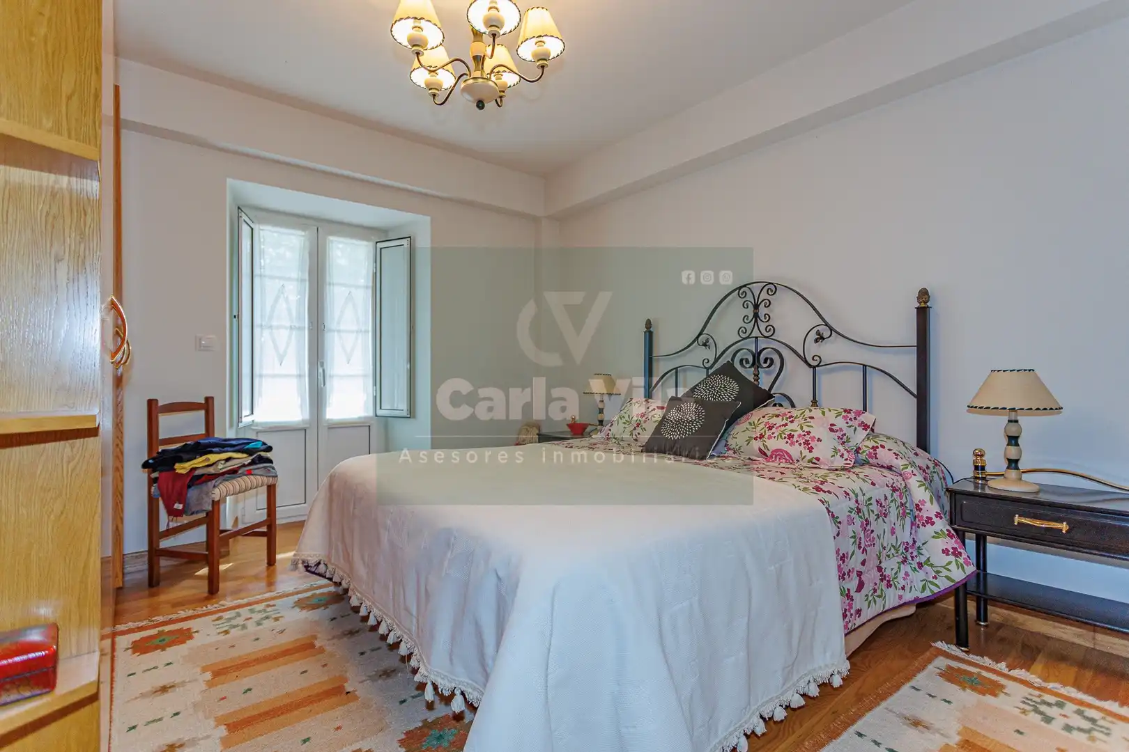 Dormitori de Finca rústica en venda en Lugo amb Jardí privat, Parquet i Terrassa