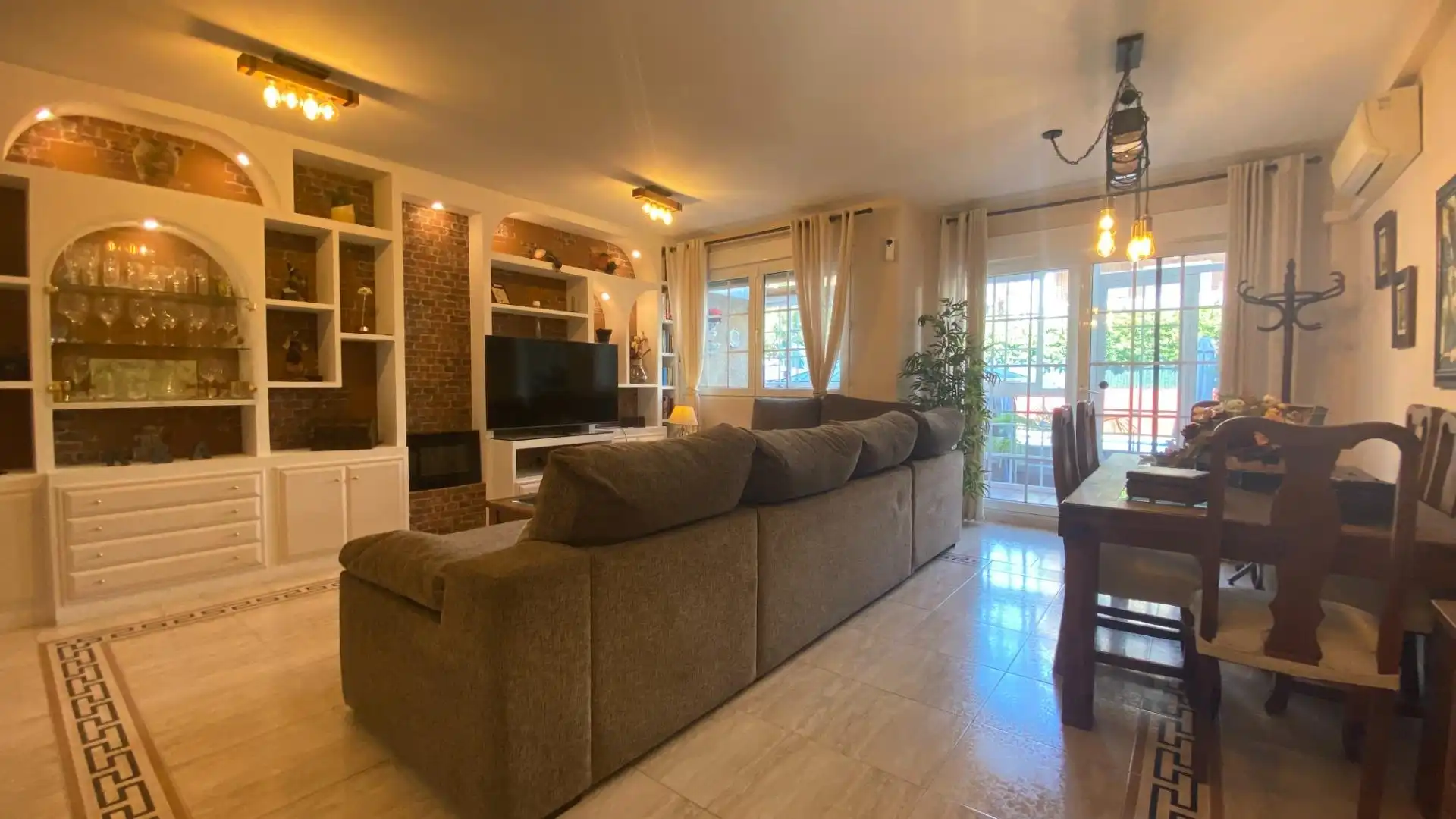 Sala de estar de Casa adosada en venta en San Blas