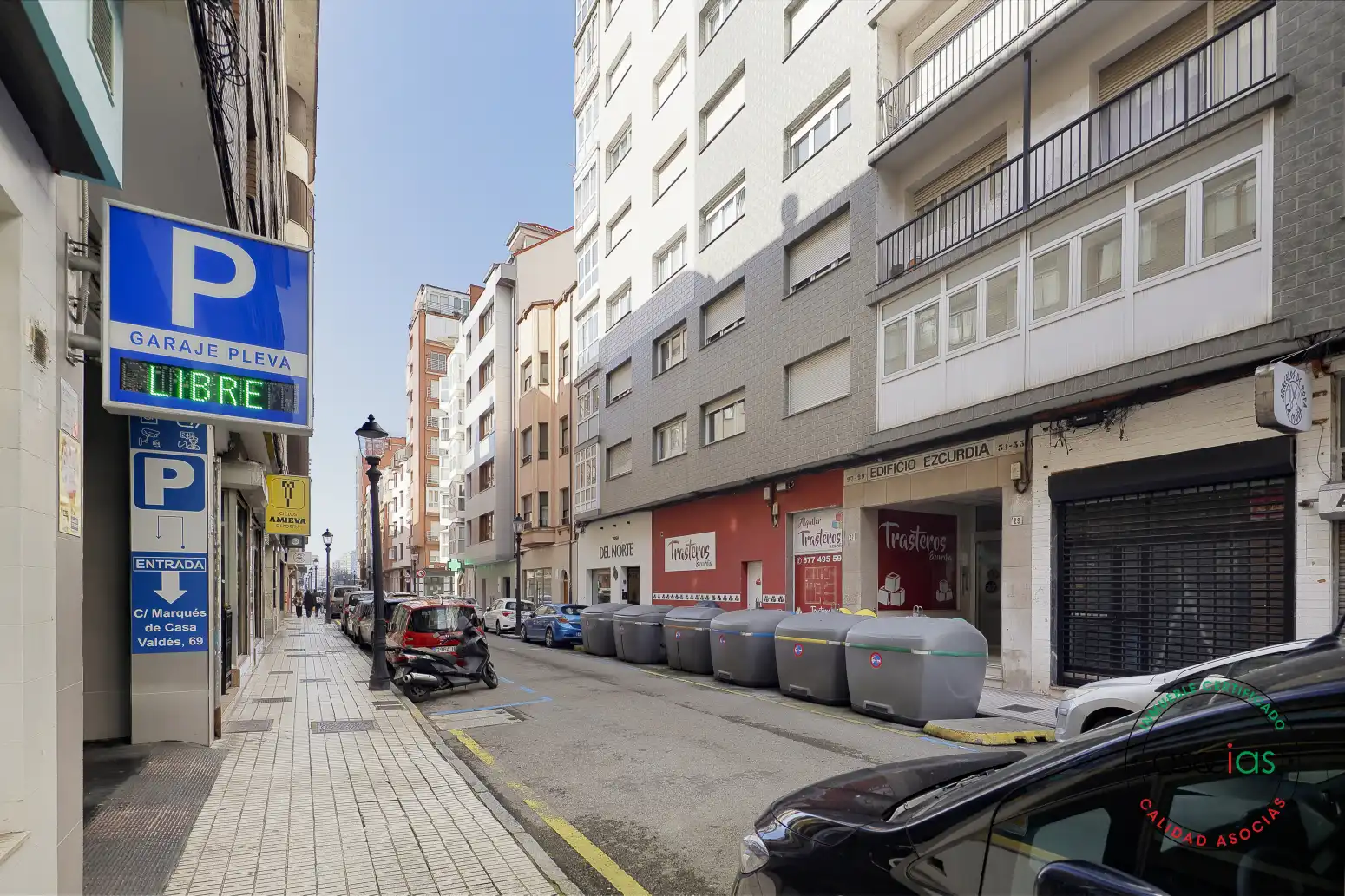 Vista exterior de Piso en venta en Gijón  con Calefacción