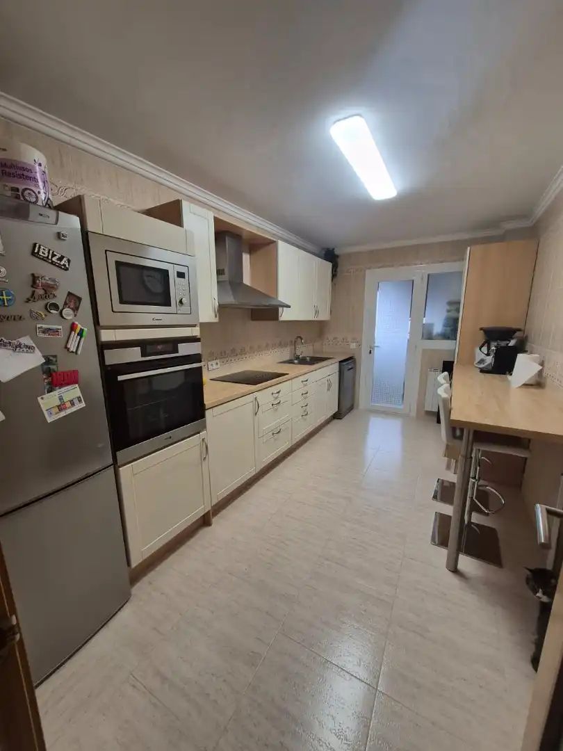 Kitchen of Flat for sale in Binissalem  with Air Conditioner, Parquet flooring and Oven