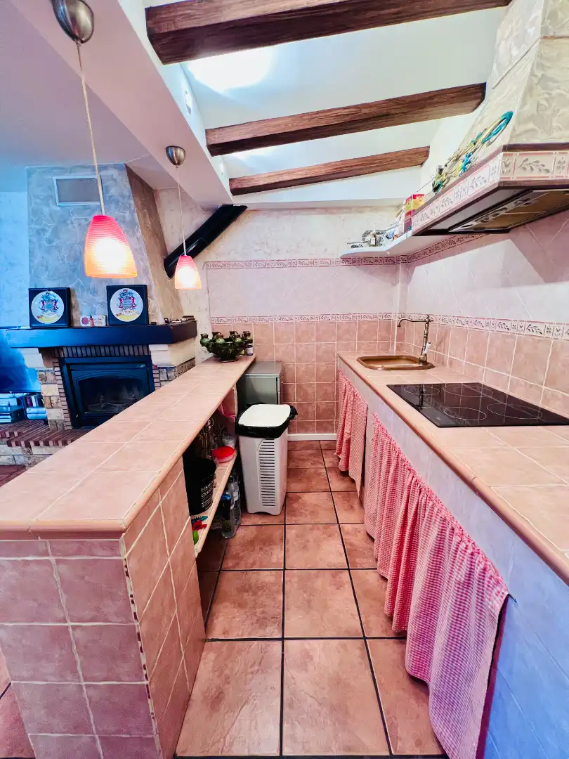 Cocina de Casa o chalet en venta en Petrer con Aire acondicionado, Calefacción y Jardín privado