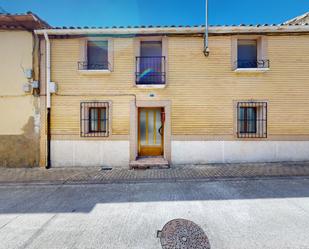 Vista exterior de Casa o xalet en venda en Murillo El Fruto amb Terrassa