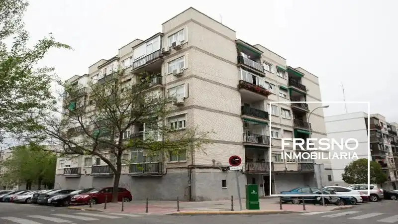 Vista exterior de Piso en venta en Coslada