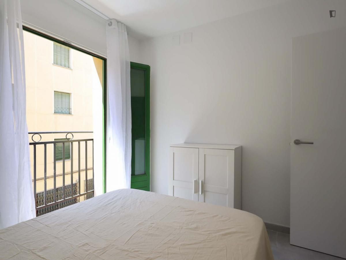 Dormitori de Apartament per a compartir en  Madrid Capital amb Aire condicionat, Calefacció i Moblat