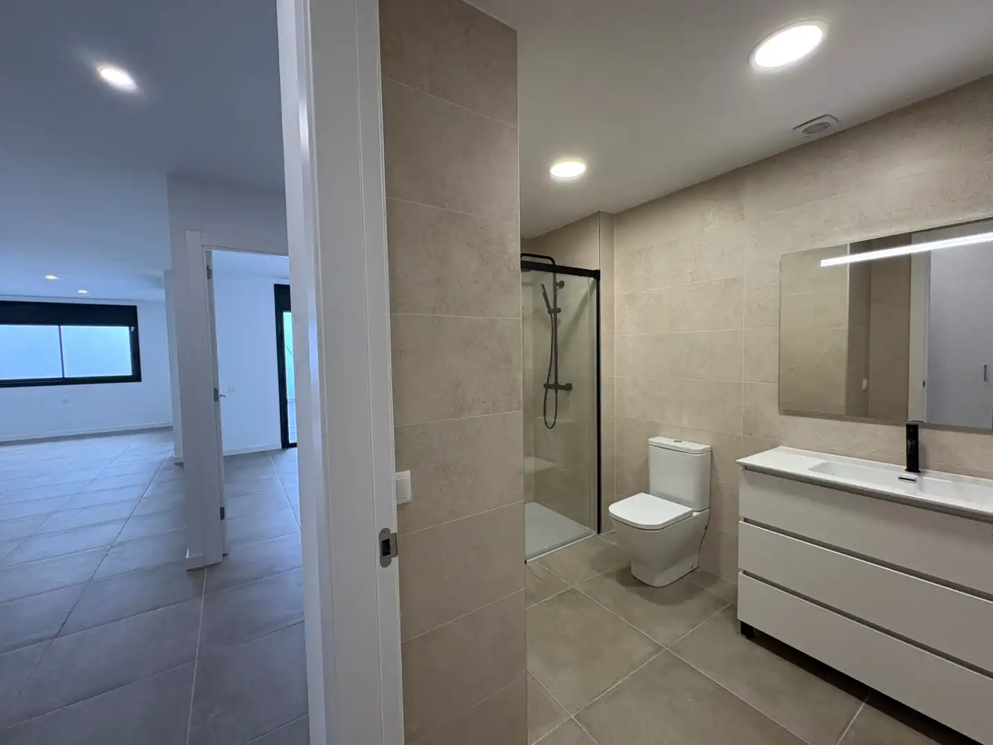 Baño de Piso en venta en Torelló con Calefacción, Parquet y Terraza