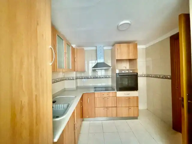 Cocina de Piso en venta en Valencia con Balcón
