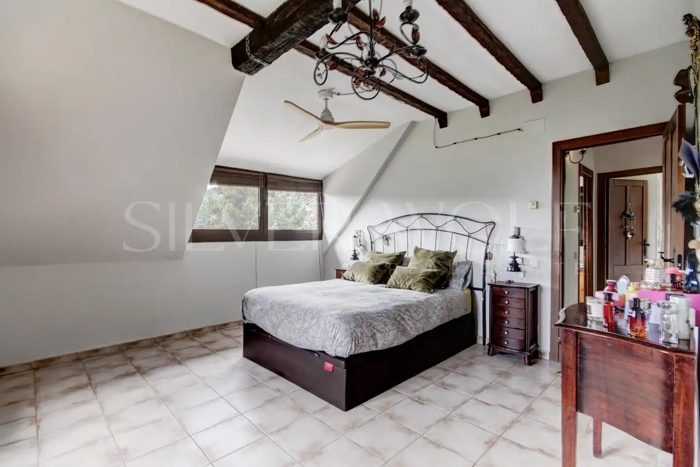 Habitación de Casa o chalet en venta en Vallirana con Aire acondicionado, Calefacción y Jardín privado