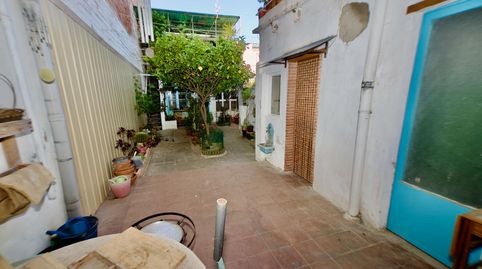 IDEAL CAMBIO DE USO Local de 126 m2 con patio 45 m2 con cubierto al fondo - Zona Can Palet