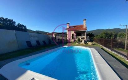 Swimming pool of House or chalet for sale in Tui  with Heating, Private garden and Swimming Pool