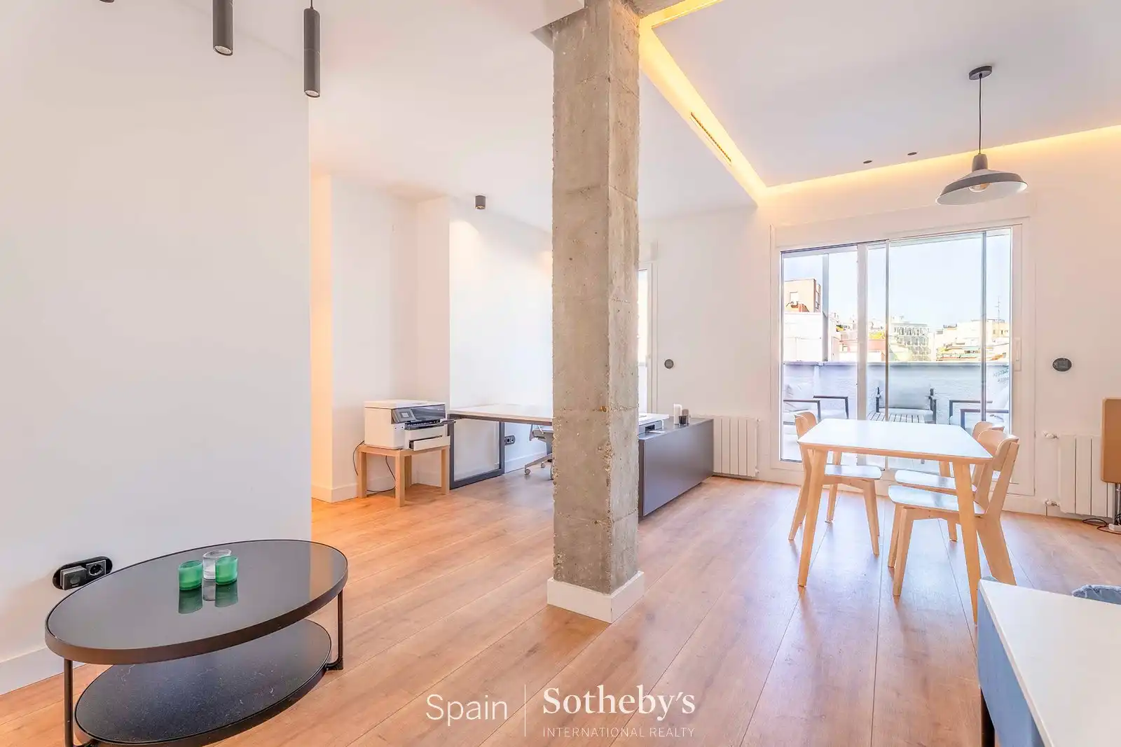 Sala d'estar de Apartament en venda en Madrid amb Aire condicionat, Calefacció i Terrassa