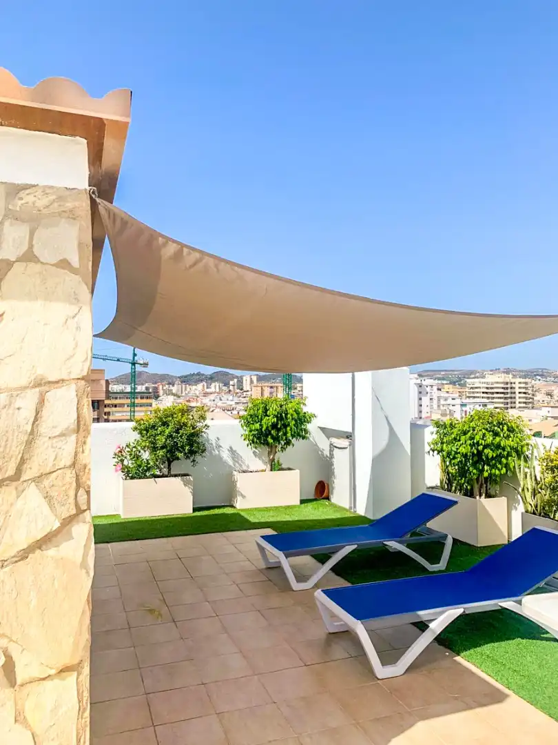 Terrasse von Dachboden zur Miete in Fuengirola mit Klimaanlage, Terrasse und Möbliert