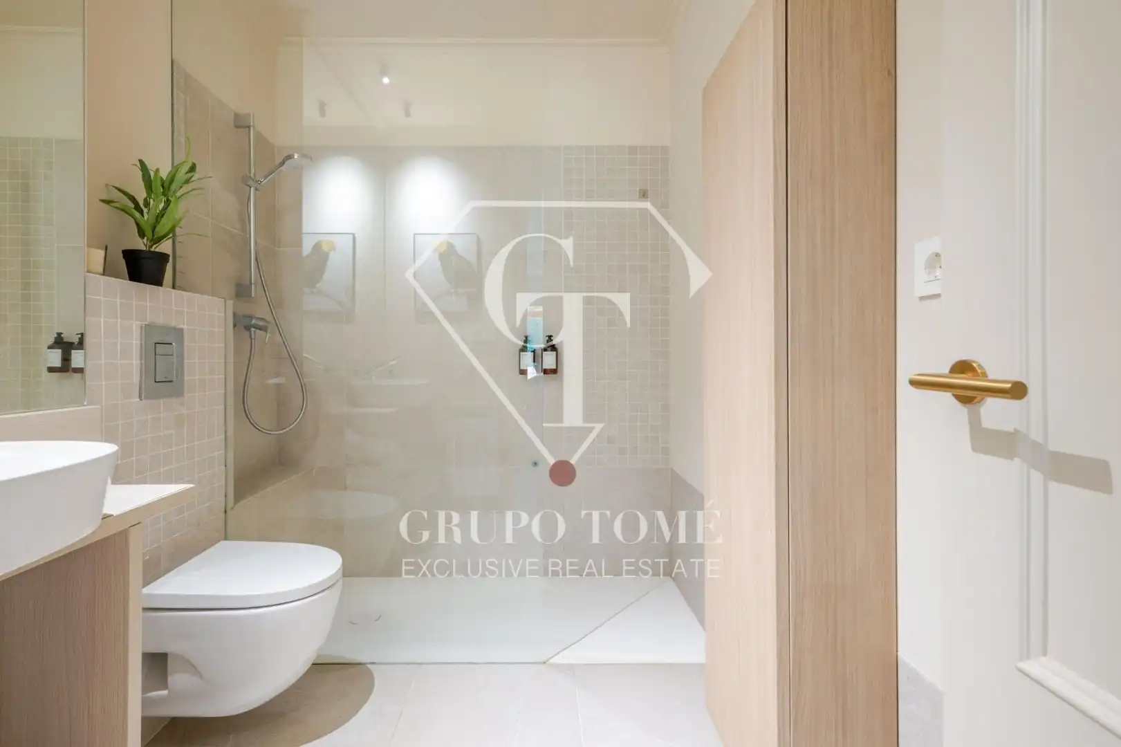 Baño de Casa adosada en venta en Mutriku con Jardín privado, Terraza y Amueblado