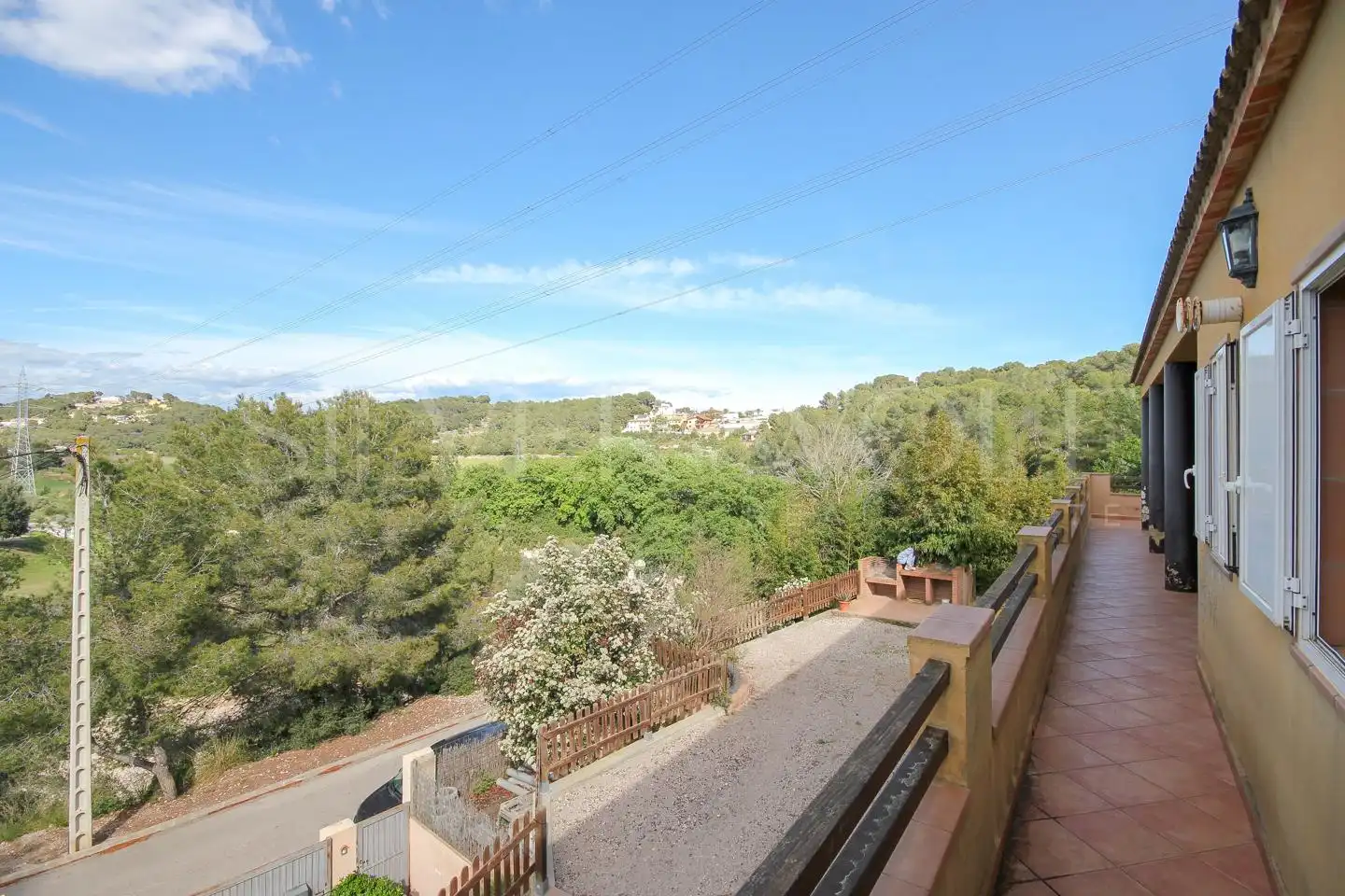 Vista exterior de Casa o xalet en venda en Cubelles amb Calefacció, Jardí privat i Terrassa