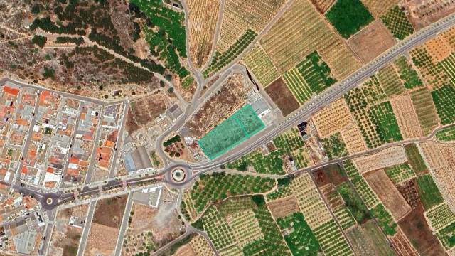 Terreno en Venta en Av del Regne de Valencia en Antella