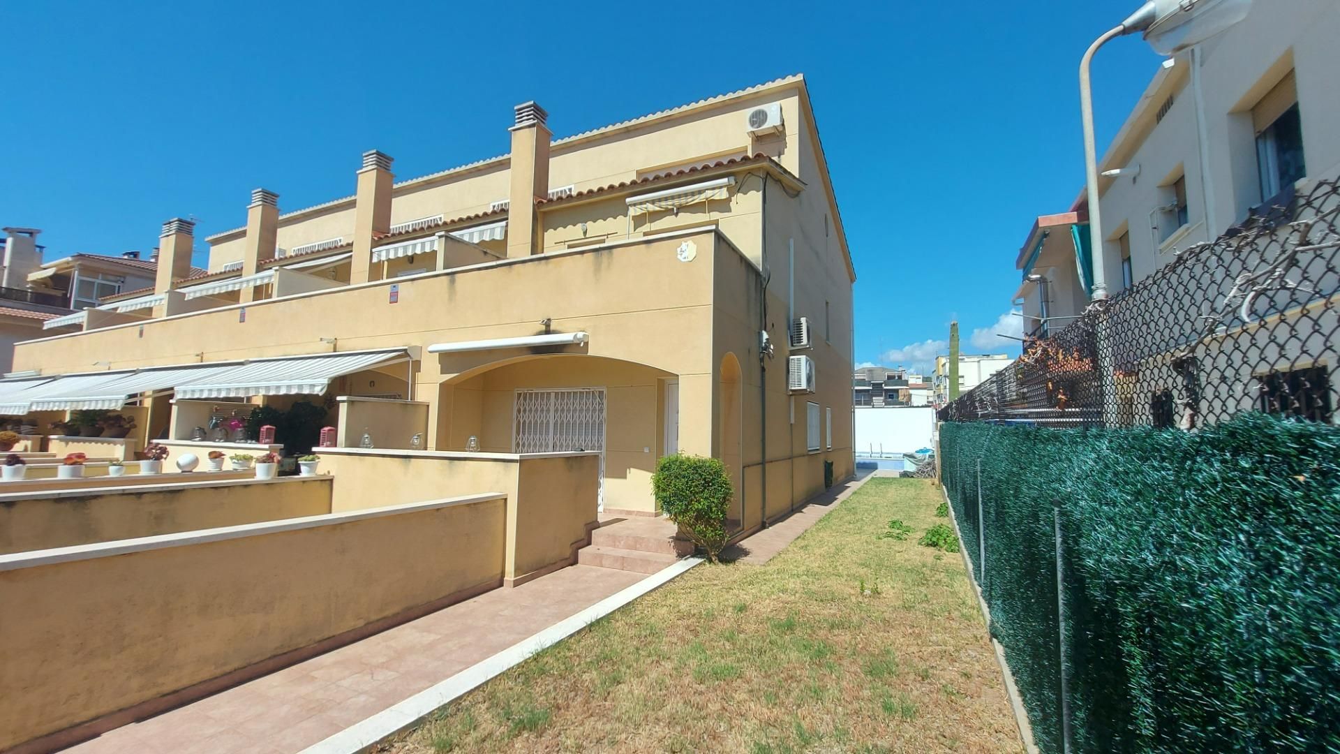 Garden of Single-family semi-detached for sale in Calafell  with Air Conditioner, Heating and Private garden