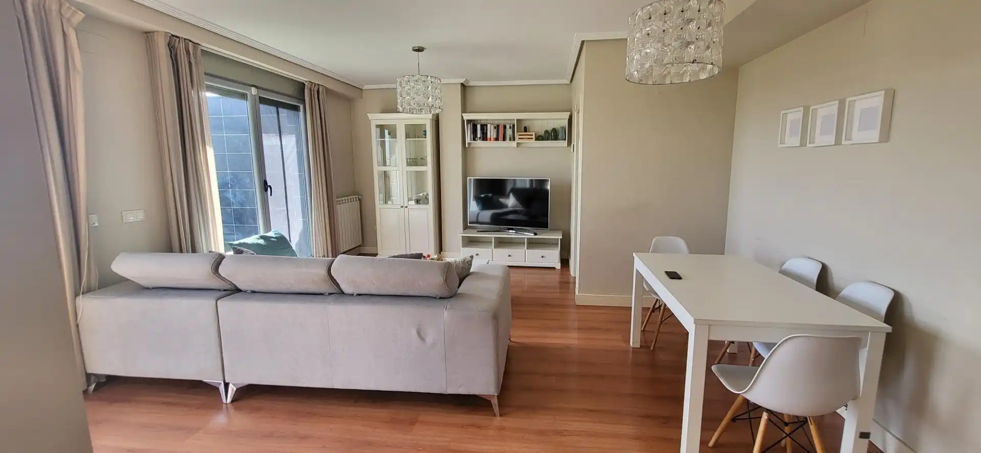 Attic for rent in Feria