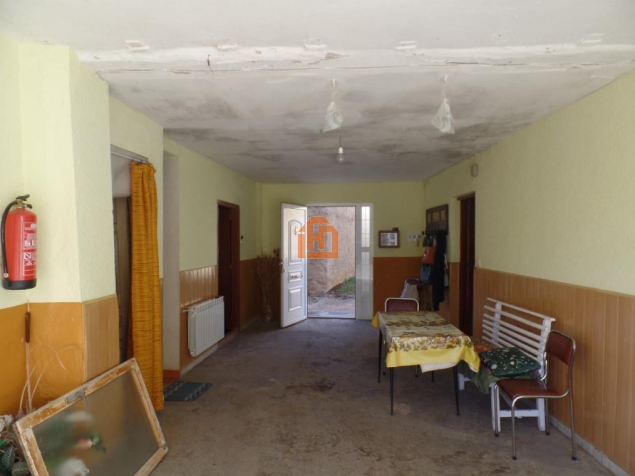 House or chalet for sale in Chozas de Abajo  with Heating and Private garden