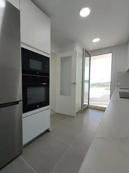 Cocina de Ático de alquiler en Estepona con Aire acondicionado, Calefacción y Jardín privado