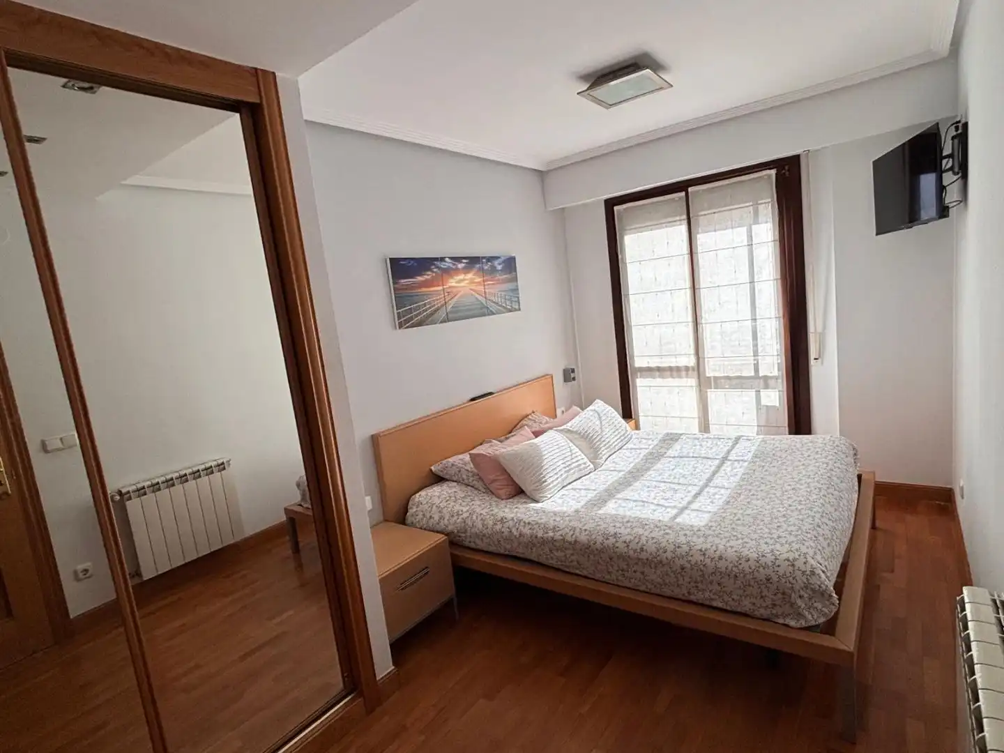 Dormitori de Pis en venda en Donostia - San Sebastián  amb Terrassa i Balcó
