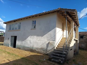 Casa amb jardí en venda a Monforte de Lemos