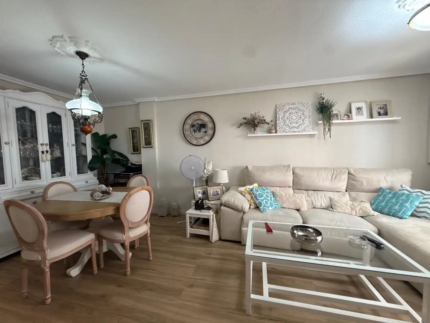 Wohnzimmer von Wohnung zum Verkauf in Benidorm mit Terrasse, Abstellraum und Möbliert