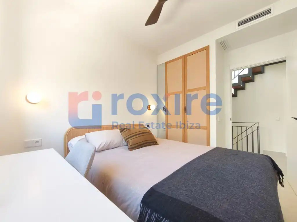 Habitación de Casa adosada de alquiler en Sant Antoni de Portmany con Aire acondicionado, Calefacción y Jardín privado