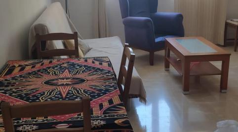 Foto 2 de Piso de alquiler en Parque Victoria Eugenia, Málaga Capital