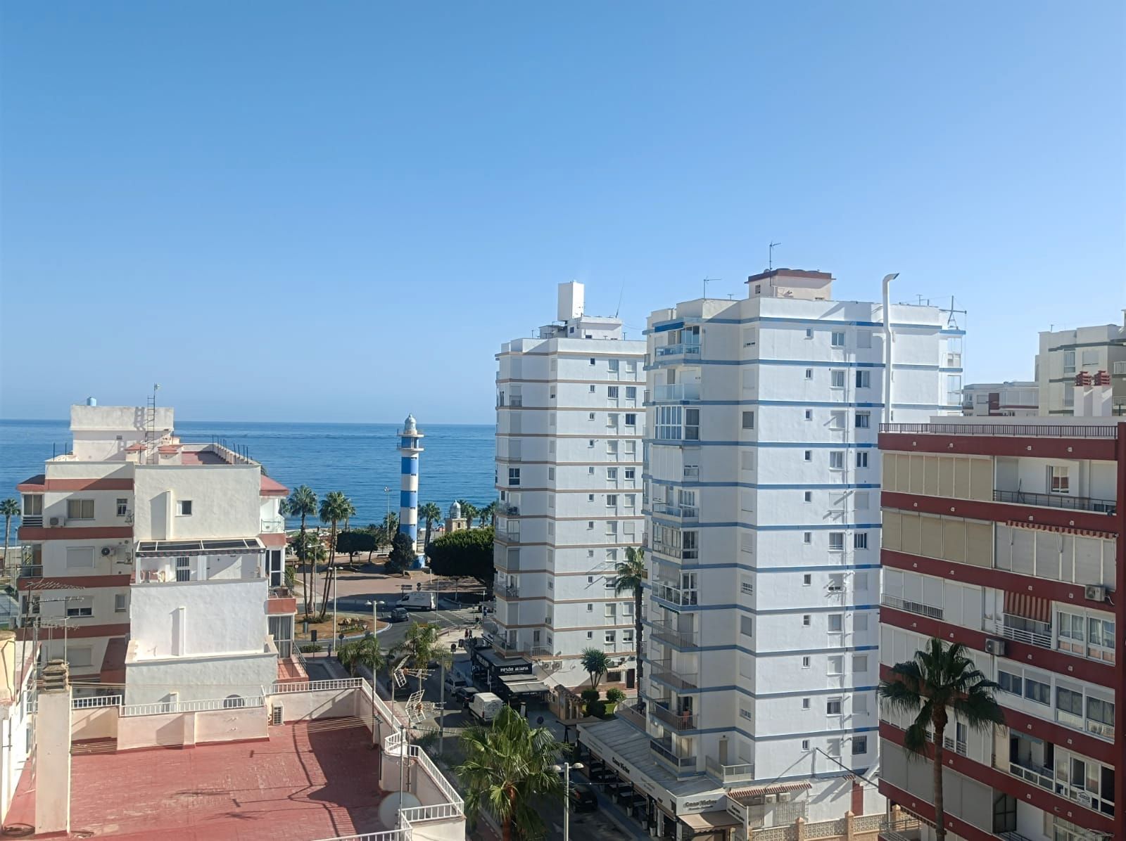 Vista exterior de Pis en venda en Vélez-Málaga amb Terrassa