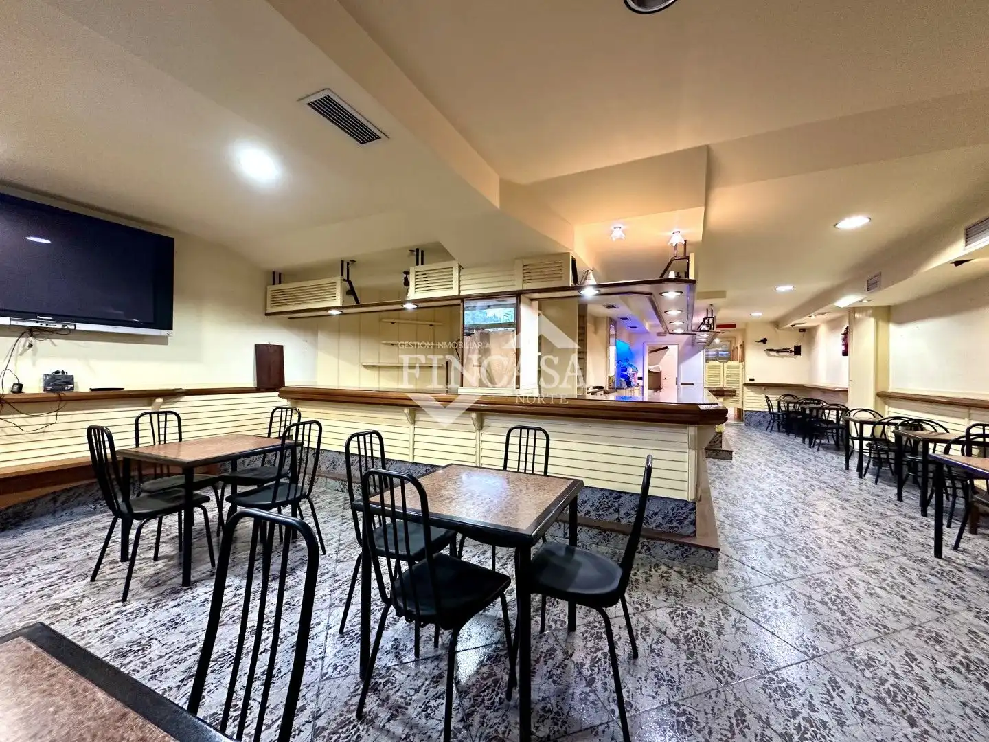 Business premises for sale in Calle Comandante Villar, imagen 3