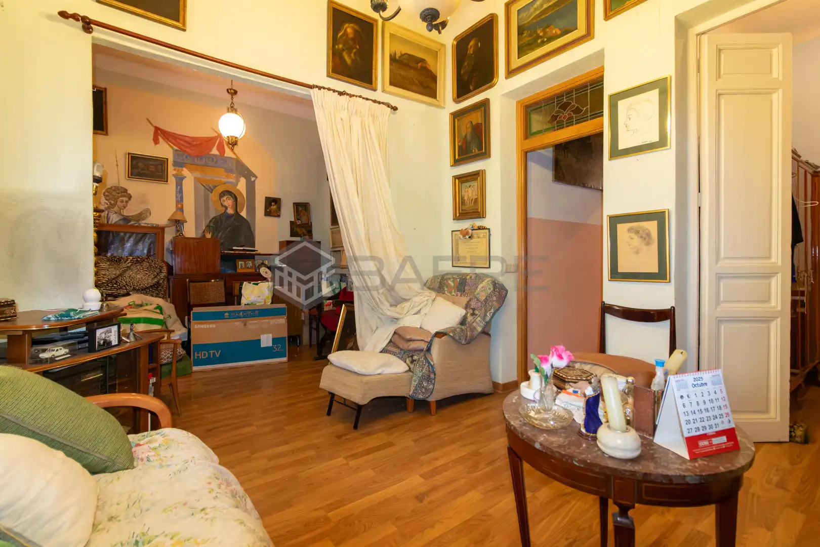 Flat with balcony for sale in Calle de Lavapiés