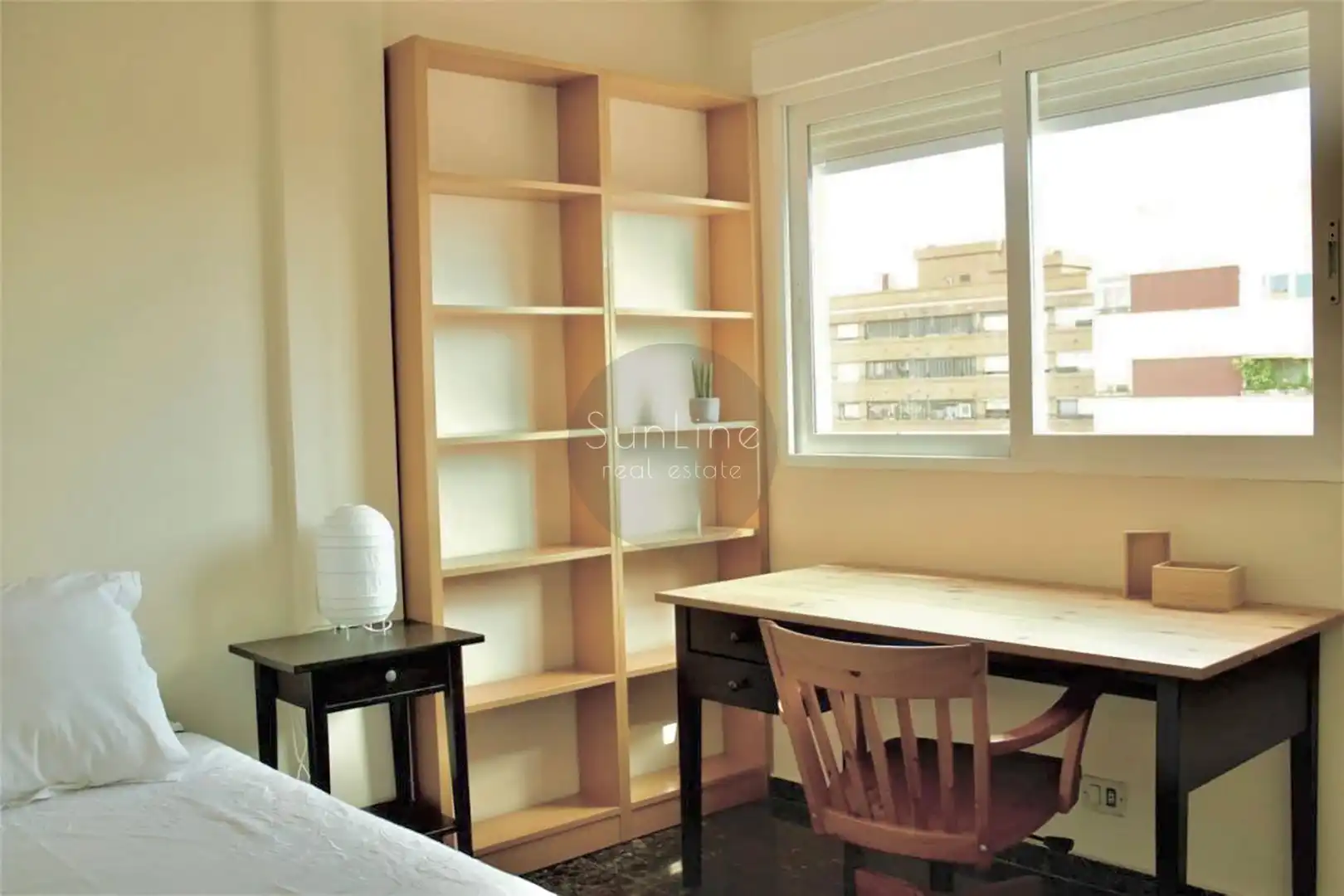 Bedroom of Flat for rent in Valencia  with Furnished and Balcony