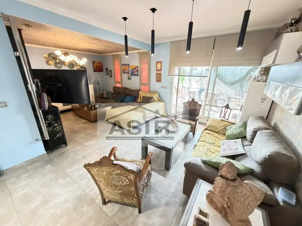 Sala d'estar de Casa o xalet en venda en Alzira amb Terrassa i Piscina