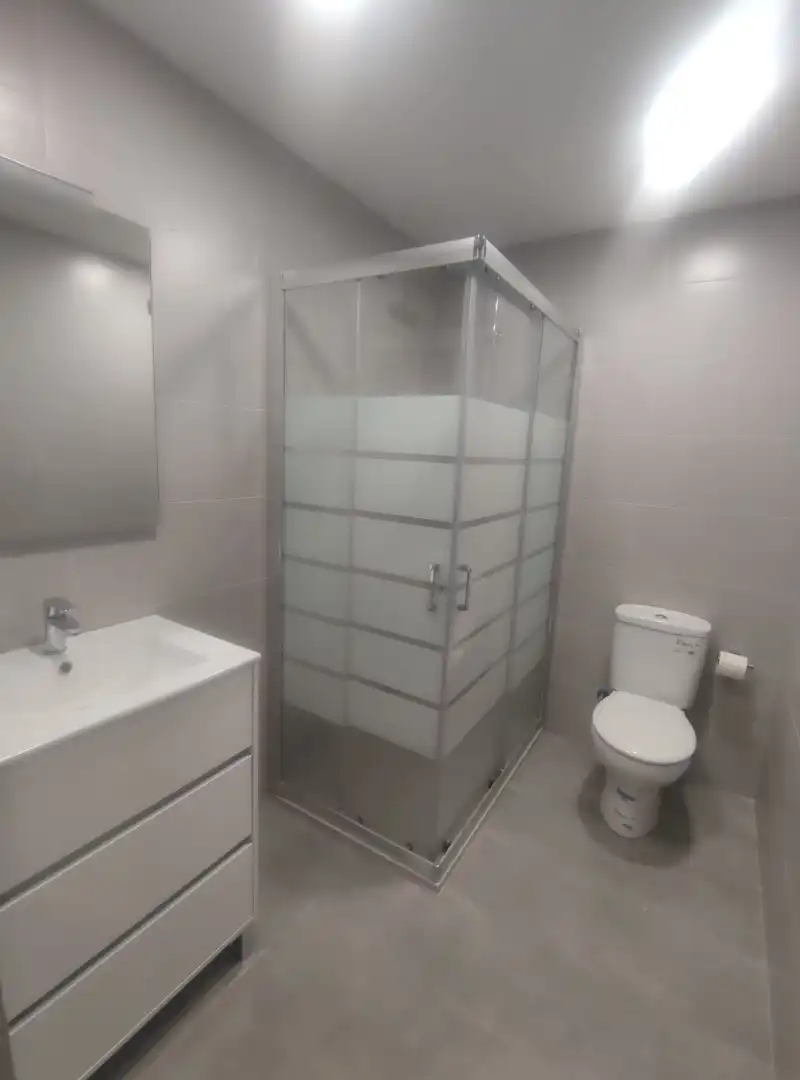 Badezimmer von Wohnung zur Miete in Manresa