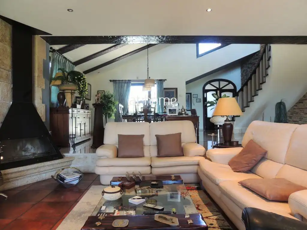Sala de estar de Finca rústica en venta en Puçol con Aire acondicionado, Calefacción y Jardín privado