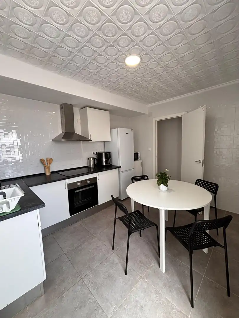 Kitchen of Flat for share in Elche / Elx  with Heating, Terrace and Furnished