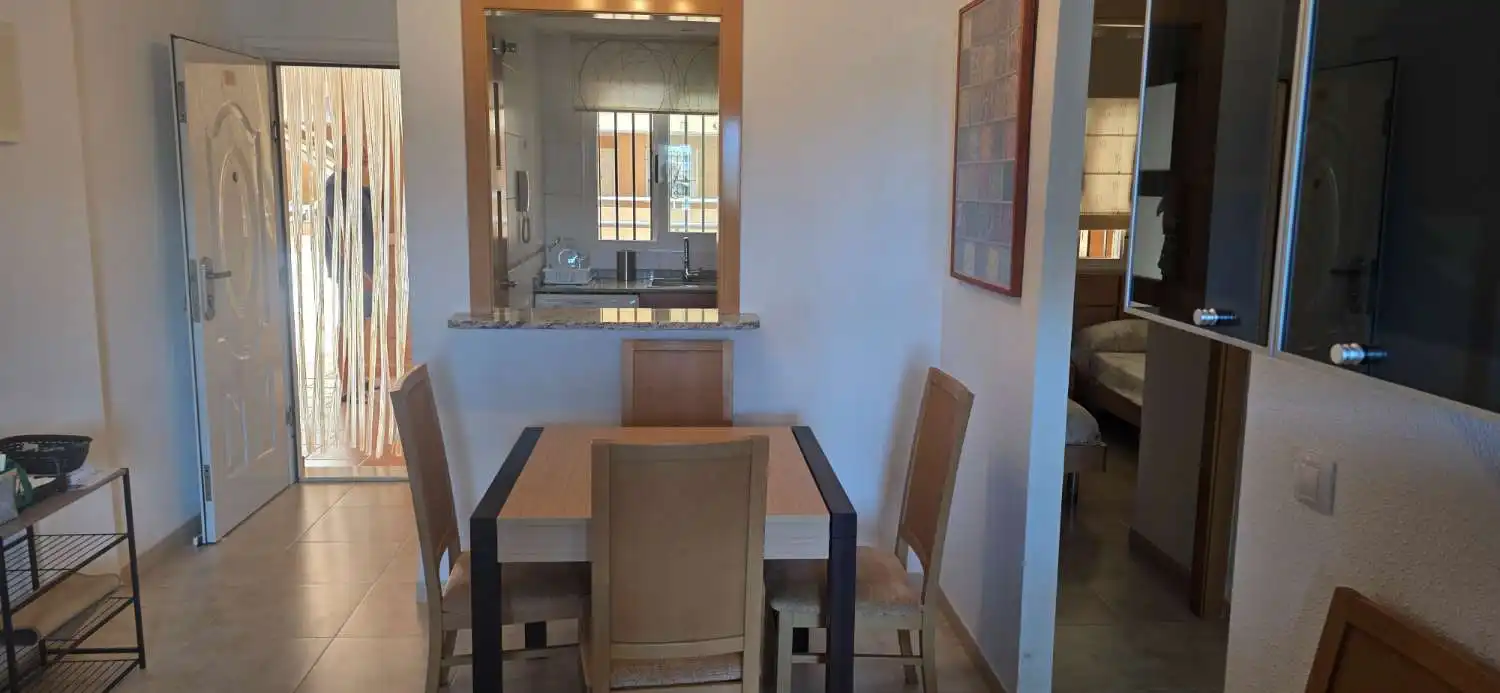 Menjador de Apartament en venda en Oropesa del Mar / Orpesa amb Aire condicionat, Terrassa i Piscina
