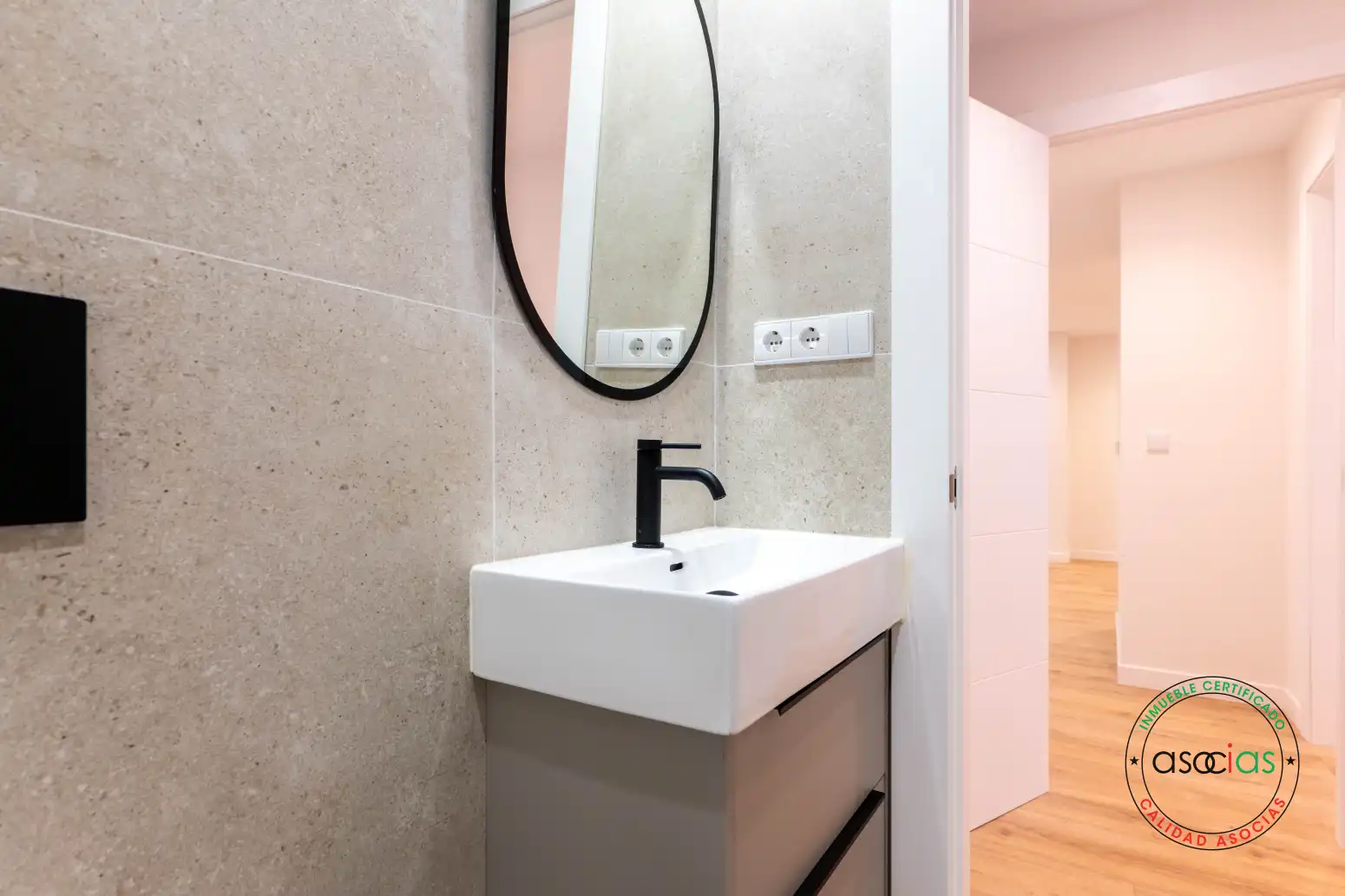 Baño de Piso en venta en Gijón  con Calefacción