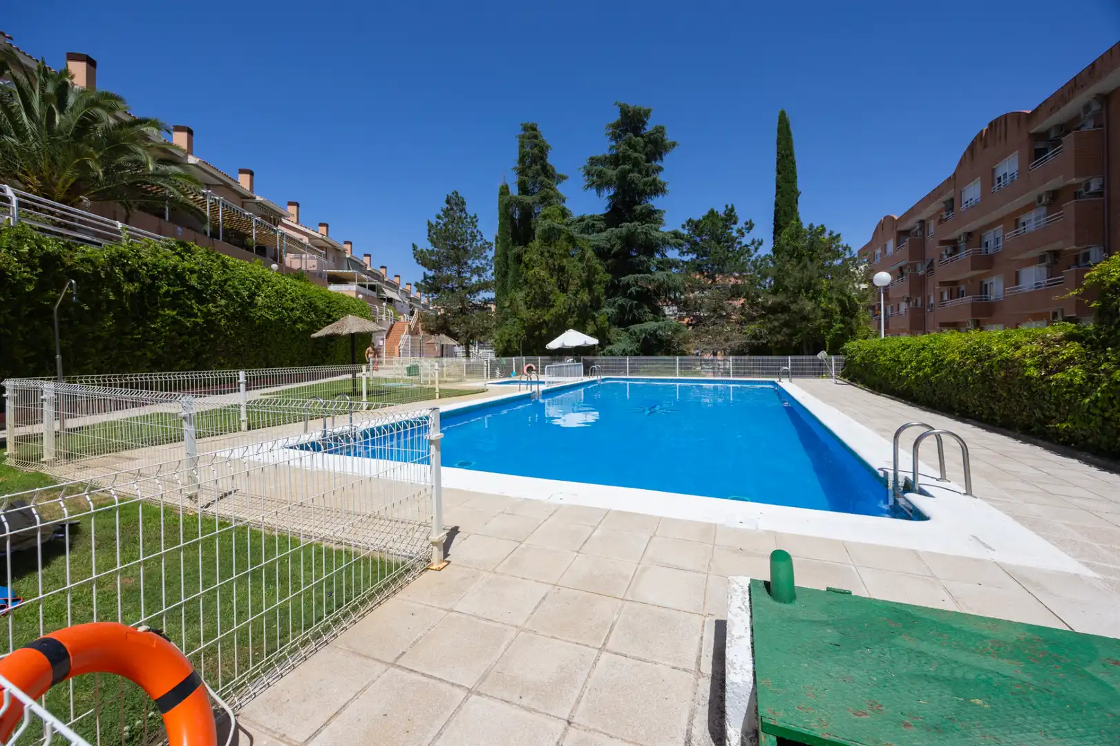 Swimming pool of Houses for sale in Toledo  with Air Conditioner, Heating and Private garden