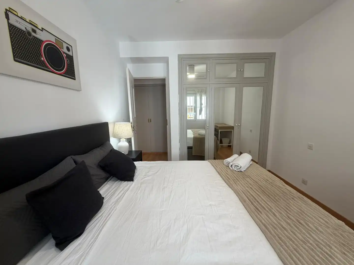 Bedroom of Flat for share in Madrid  with Heating, Furnished and Washing machine